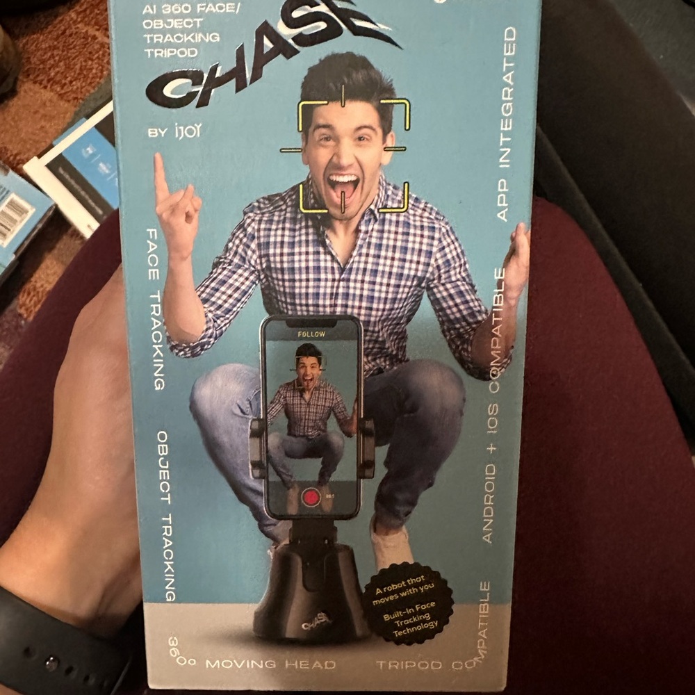 iJoy Chase AI 360 Face Tracking Tripod